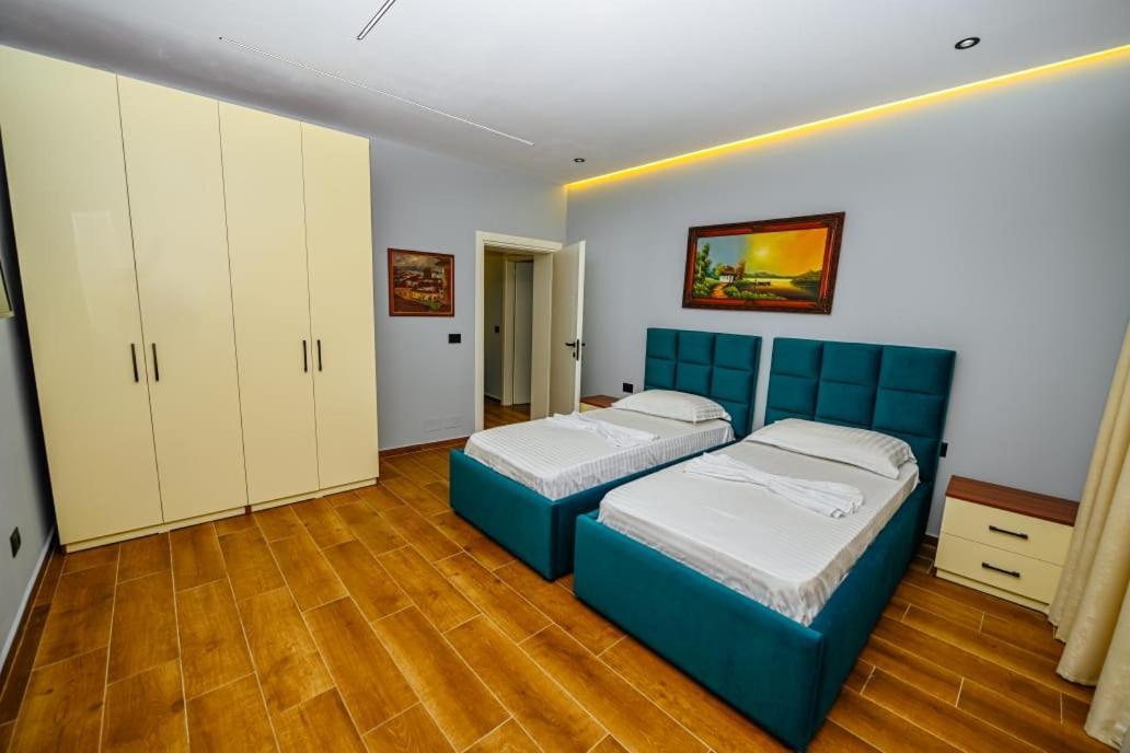 Mon Ami Boutique Hotel Shkodër Екстериор снимка