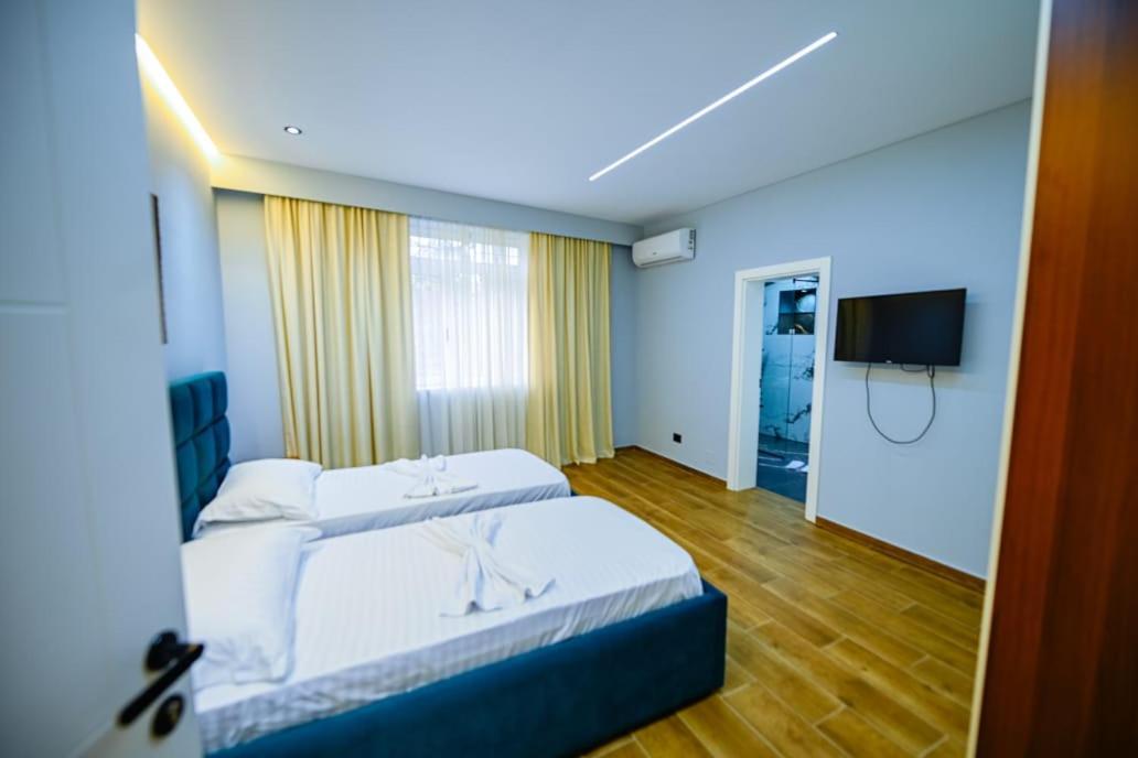 Mon Ami Boutique Hotel Shkodër Екстериор снимка