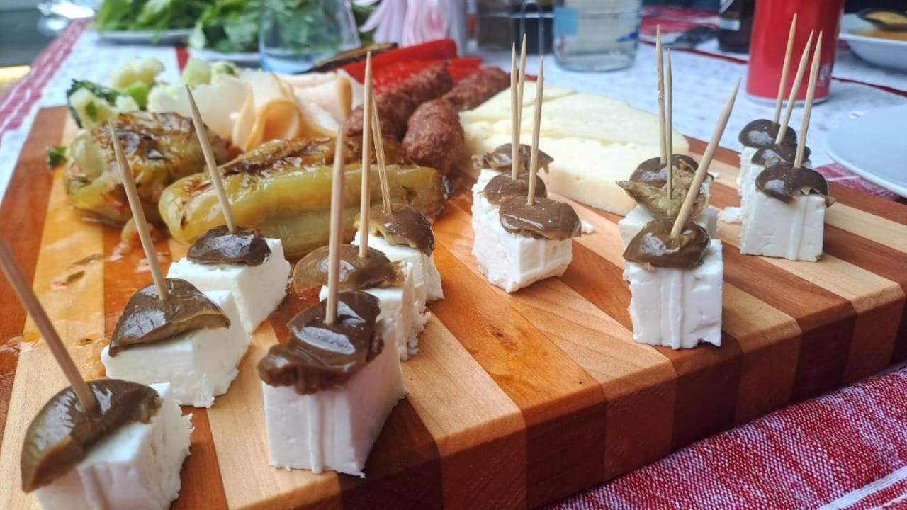 Mon Ami Boutique Hotel Shkodër Екстериор снимка